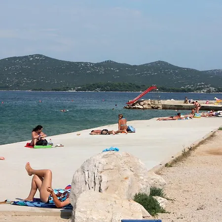 Apartment Jezera 9502c Tisno